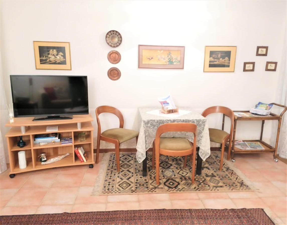 Casa Gisela Apartment Desenzano del Garda Luaran gambar