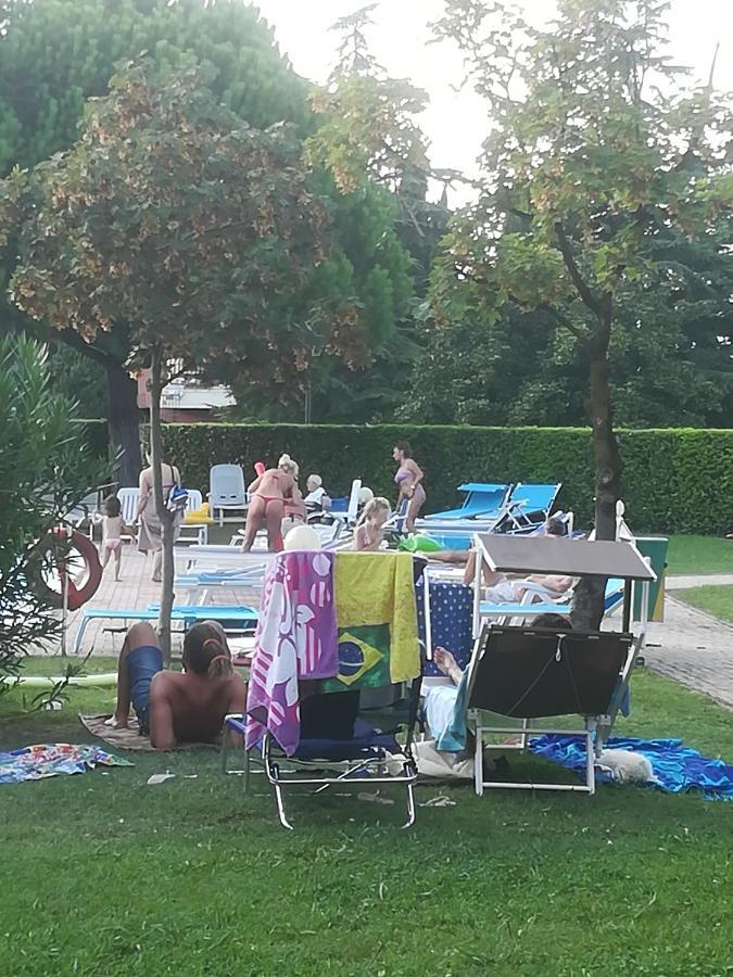 Casa Gisela Apartment Desenzano del Garda Luaran gambar