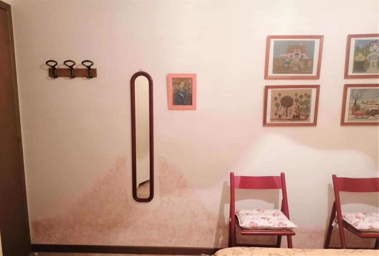 Casa Gisela Apartment Desenzano del Garda Luaran gambar