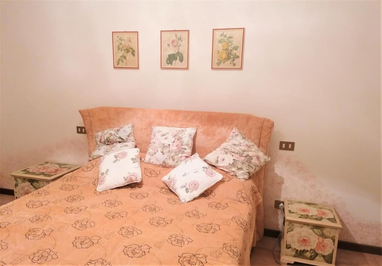 Casa Gisela Apartment Desenzano del Garda Luaran gambar